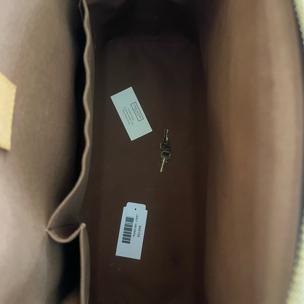 Monogram,Authentic.Very Good Condition, With Dust… - image 7